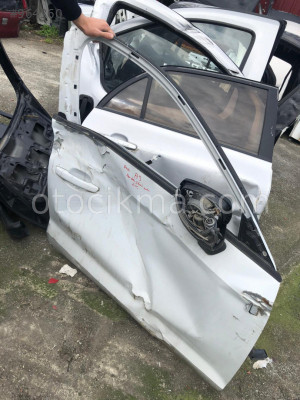 Audi A3 Sağ Ön Kapı Kilidi hatasız orjinal çıkma
