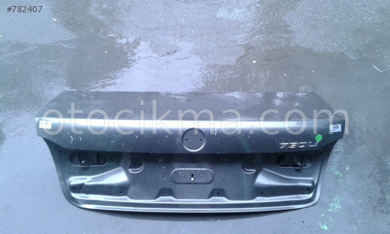 BMW 7.30 HATASIZ BAGAJ KAPAĞI