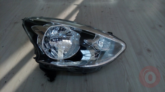 Nissan Micra sağ far