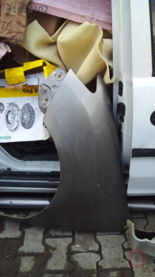 çıkma parça renault clıo sol ön çamurluk