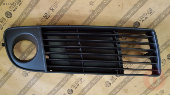 AUDİ A6 98-01 ÖN SİS KAPAĞI SAĞ (SİS DELİKLİ) 4B0807682H