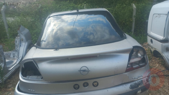 OPEL TIGRA DOLU BAGAJ KAPAĞI. OTO ERKAN ÜNYE