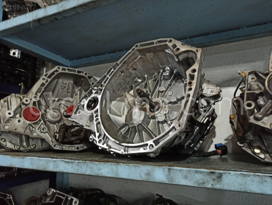 DACİA SANDERO 1.5 OTOMATİK ŞANZIMAN ÇIKMA