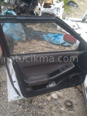 1993 model mazda 323 jb çıkma sol ön dolu kapı