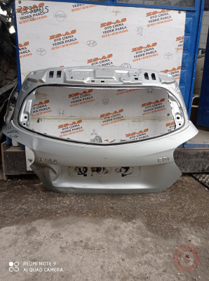 Mercedes A-Class A176 Arka Bagaj Kapağı