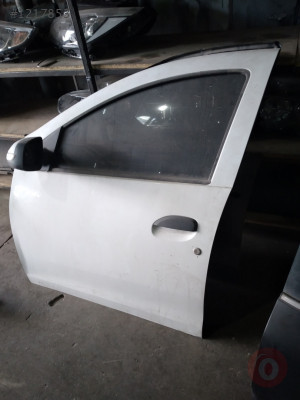 Renault clio symbol çıkma sol ön kapı