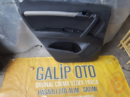 Audi Q7 Sol Arka Kapı Döşemesi Hatasız Orjinal Çıkma
