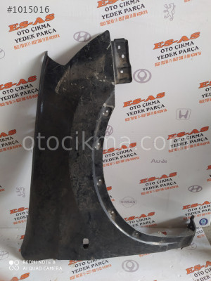 Nissan Qashqai sağ ön çamurluk