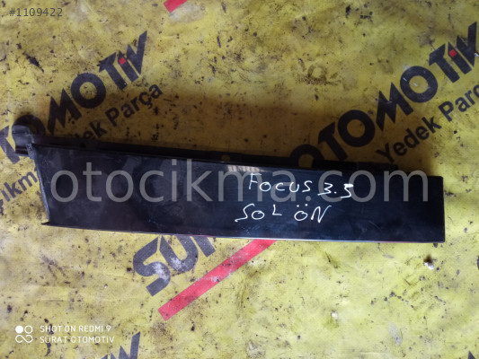 FORD FOCUS 3.5 ORJINAL ÇIKMA SOL ON KAPI ÇİTASİ
