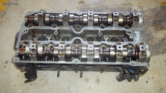 OPEL ZAFİRA A KASA 1.6 BENZİNLİ MOTOR SİLİNDİR KAPAĞI Z16XE