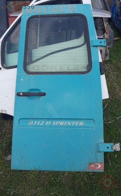 mercedes sprinter 309 çıkma sağ bagaj kapağı