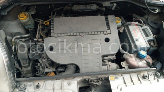Fiat Fiorino 1.3 Hava Filtre Kutusu