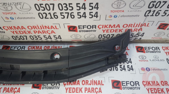AURİS ÖN TAKIM ÖN CAM IZGARASI ORJİNAL ÇIKMA YEDEK PARÇA