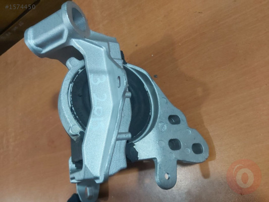 MAZDA 3 2014 - 2018 SAĞ MOTOR KULAĞI