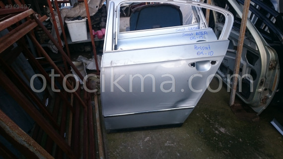 VOLKSWAGEN PASSAT B6 SOL ARKA KAPI
