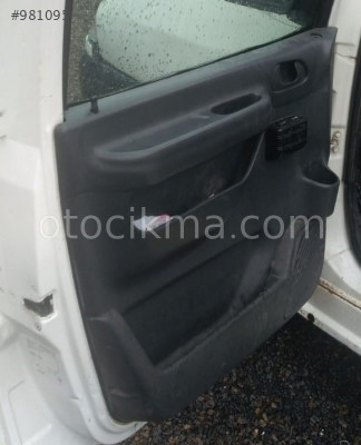 2002 model fiat scudo 1.9 dizel sökme sol ön kapı döşemesi
