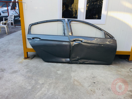 Opel insignia sag ön arka kapı