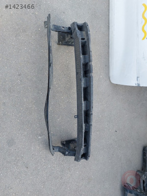 Skoda kadiaq ön tampon demiri