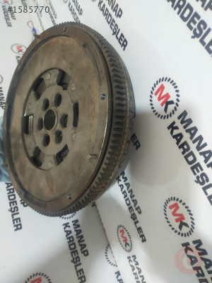 PASSAT VOLANT MANUEL 04L105266C 04L105266AF 04L105266AC