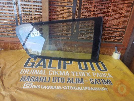 Volskwagen Polo Tek Kapı Sol Arka Kelebek Cam Orjinal Çıkma