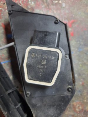 MERCEDES A2223001000 W212 W204 C E-CLASS GAZ PEDALI