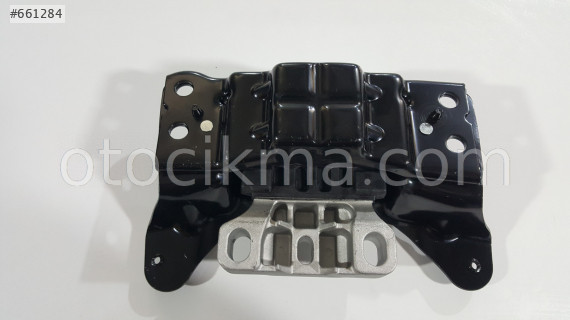 VOLKSWAGEN  GOLF 2012-2014  SOL MOTOR TAKOZU SIFIR