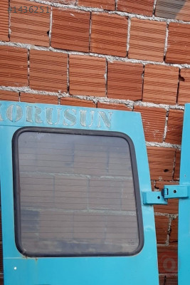 mercedes sprinter 308 alçak tavan çıkma sağ bagaj camı