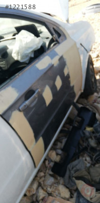 chevrolet aveo sedan çıkma sağ kapı ön.