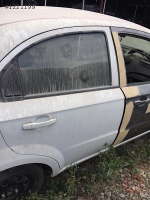 chevrolet aveo t250 çıkma sağ kapı arka.