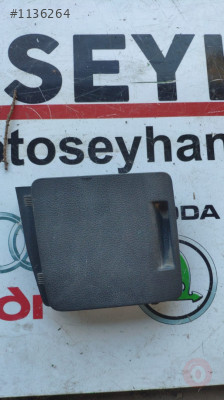 6R1863072 volkswagen polo ön sağ eşya bölmesi kapağı