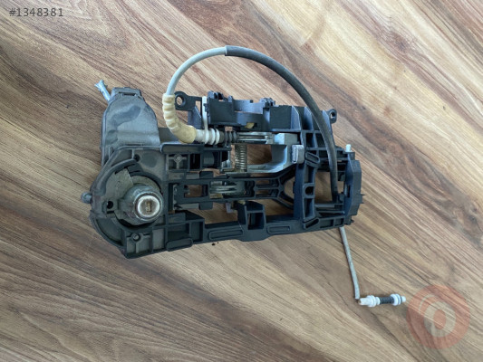 BMW F10 SOL ÖN KAPI KOLU İÇ MEKANİZMASI