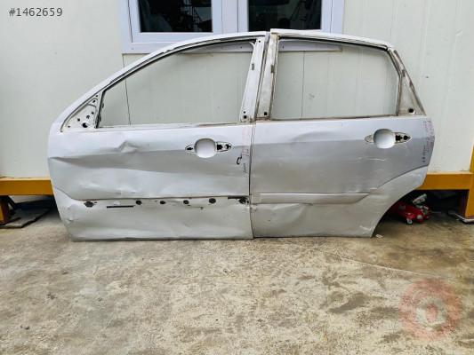 Ford focus 1 sol ön sol arka kapı