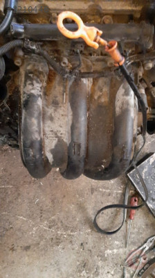 volkswagen polo 1.2 3 silindir çıkma emme manifold