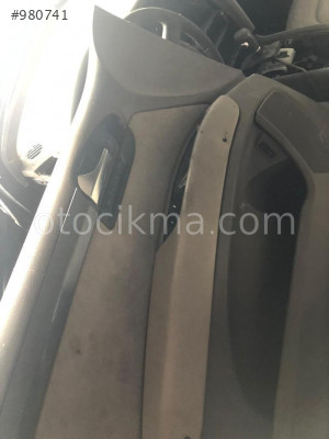 Audi Q7 Sol Ön Kapı Döşemesi hatasız orjinal çıkma