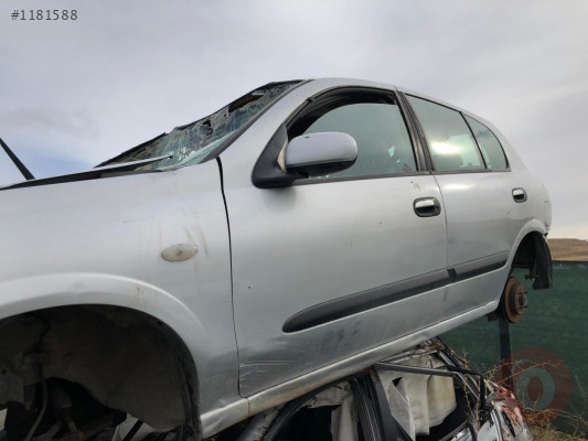 NİSSAN ALMERA SOL YAN PANEL