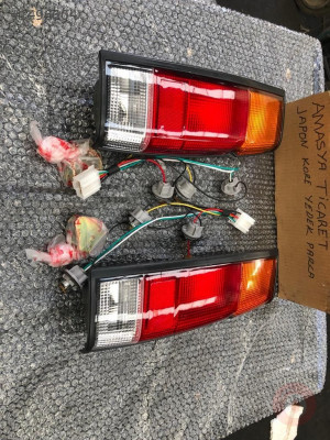 Nissan D21 Sağ Sol Stop