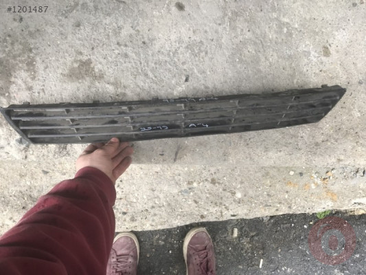 1995-1999 A4 ÖN TAMPON ORTA IZGARASI AUDİ ORJİNAL ÇIKMA