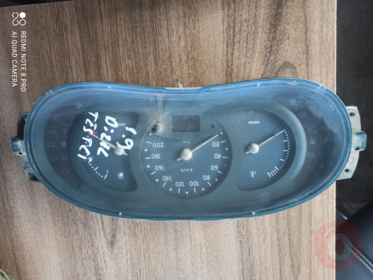 Kangoo 1,9 km saati