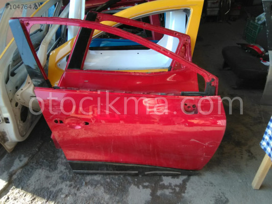 renault clio çıkma sağ ön kapı
