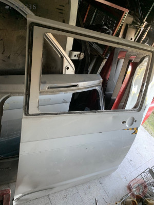 VW TRANSPORTER ÇIKMA ORJİNAL SAĞ SÜRGÜLÜ KAPI
