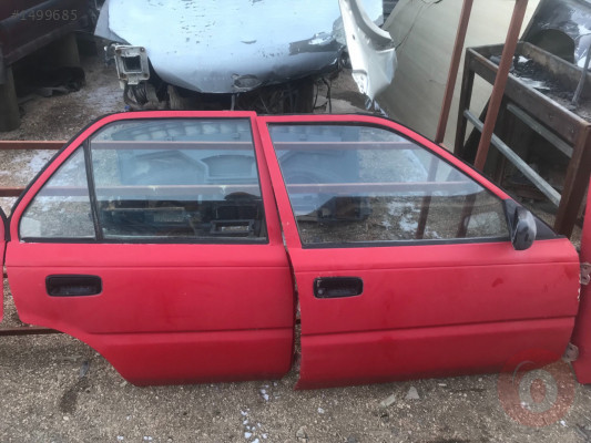 Toyota corolla (fındık kasa) ön sag kapı