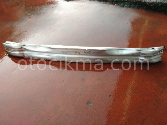 AUDİ A4 A5 ÖN TAMPON DEMİRİ-DÜZCE ÇIKMA