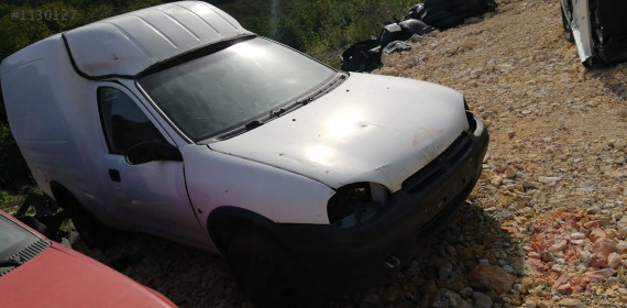 opel combo b çıkma sağ marşbiyel.