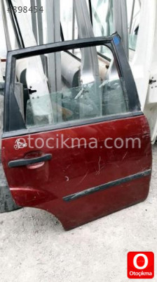 ÇIKMA FORD FİESTA SAĞ ARKA KAPI HAKANOTO ÇIKMA DAN