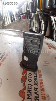 Opel Astra üfleme ızgarası