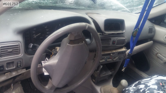 çıkma toyota corolla gögüslük torpido kapağı
