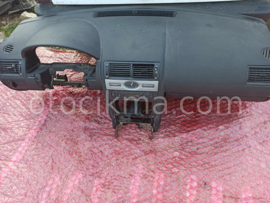 FORD MONDEO 2004 ÖN GÖĞÜS TORPİDO