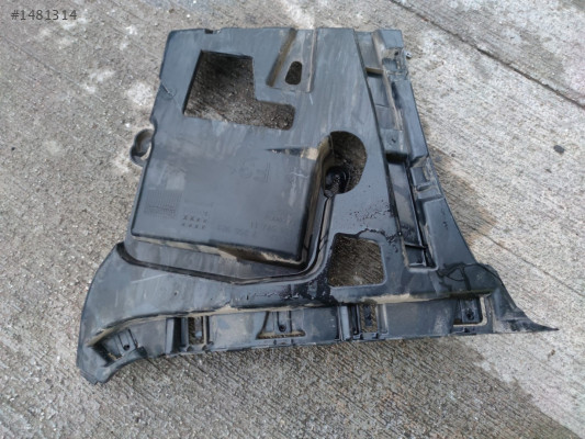 BMW 3 Serisi F30 Arka Tampon Sol Braket 51127256923