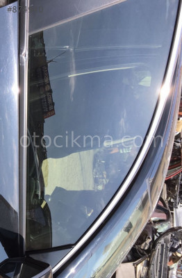 2018 HONDA CİVİC HATASIZ SAĞ ÖN KAPI CAMI.
