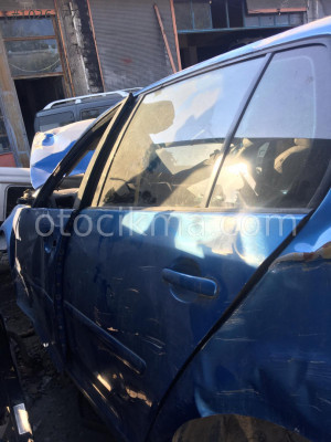 Volkswagen Golf 5 sol arka kapı camı hatasız orjinal çıkma